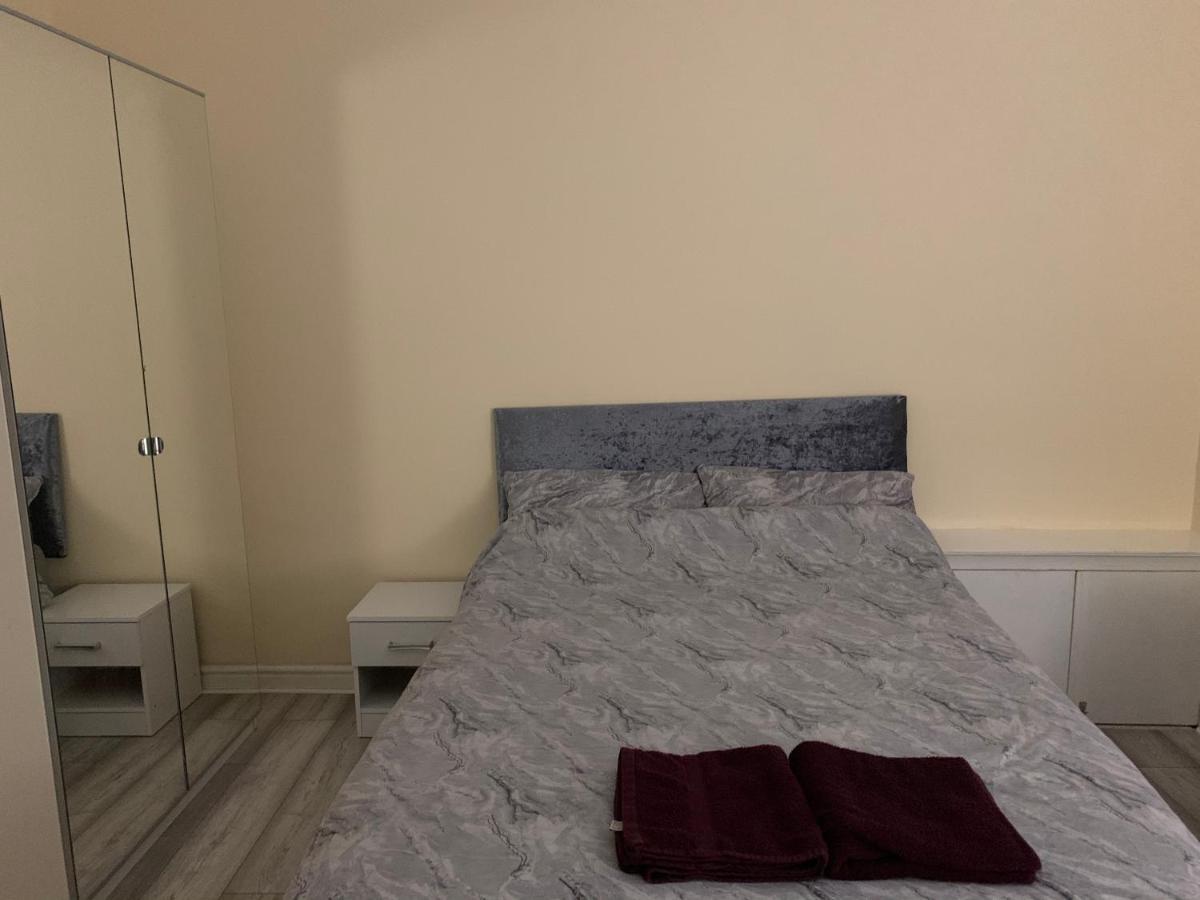 50 Mayford Road *